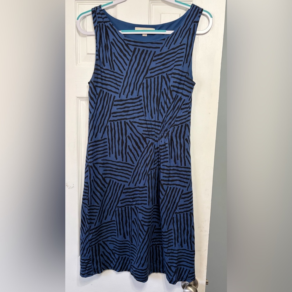 Blue Patterned Women's Skirt - Picture 2 of 4